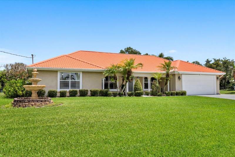 3 bedroom Single Family Residence at 1819 SE Elrose Street, South Port St Lucie Unit 8, Port St. Lucie — photo 2
