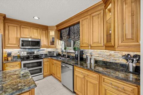 1819 SE Elrose Street, Port St. Lucie FL - photo 21 of 61