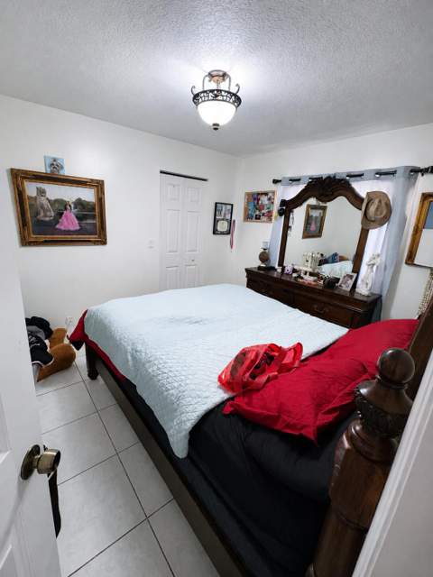 821 Hampton Road, West Palm Beach FL - photo 12 of 38