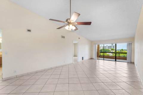 1030 Us Highway 1 #413, North Palm Beach FL - photo 12 of 53
