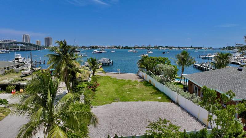 3 bedroom Single Family Residence at 265 E 23rd Street, 257 E 23rd, Riviera Beach — photo 5