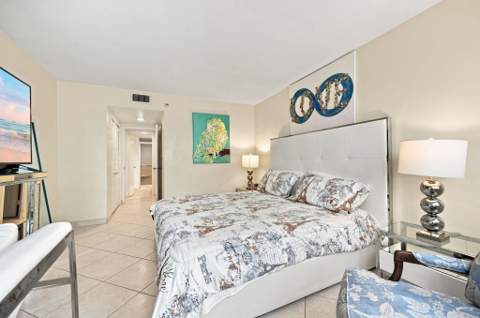 3430 Galt Ocean Drive #911, Fort Lauderdale FL - photo 18 of 25