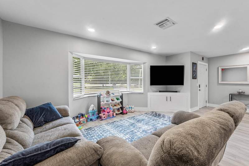 4 bedroom Single Family Residence at 4619 Coconut Boulevard, The Acreage, West Palm Beach — photo 5