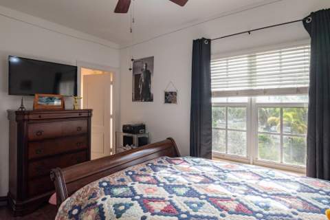 530 S Federal Highway #2, Lake Worth Beach FL - photo 24 of 35