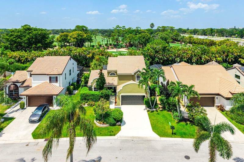 4 bedroom Single Family Residence at 3331 NW 71st Street, Florida Residential Centers, Coconut Creek — photo 3