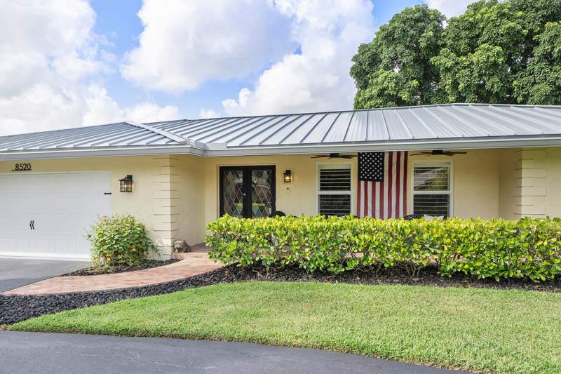 4 bedroom Single Family Residence at 8520 NW 29th Drive, Forest Hills, Coral Springs — photo 4