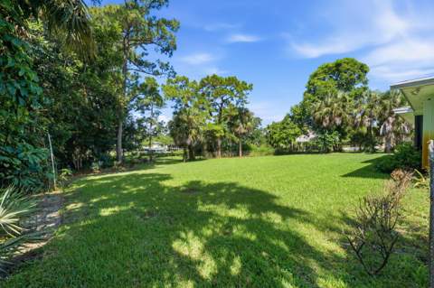 4916 SE Manatee Cove Road, Stuart FL - photo 8 of 31