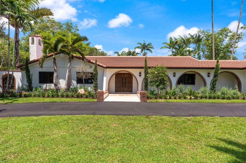 4 bedroom Single Family Residence at 11851 NW 7th Street, Fla Fruit Lands Co, Plantation — photo 4