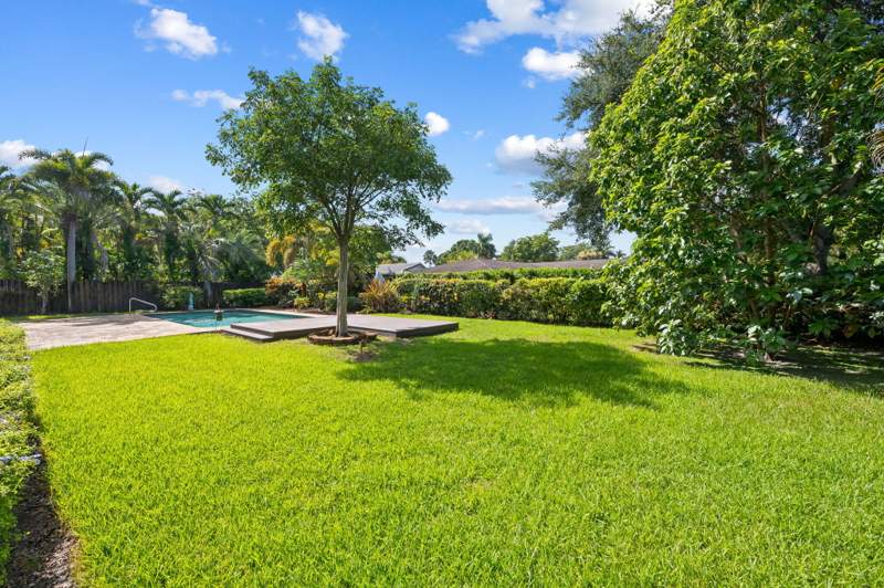 4 bedroom Single Family Residence at 5920 SW 16th Street, St Jude Park, Plantation — photo 4