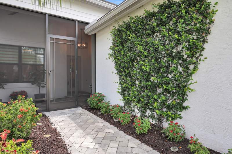 4 bedroom Single Family Residence at 12579 SW Pink Playa Parkway, Riverland , Port St. Lucie — photo 2