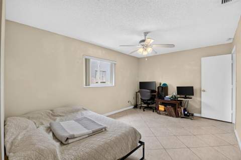 2116 SW 22nd Court, Boynton Beach FL - photo 11 of 57