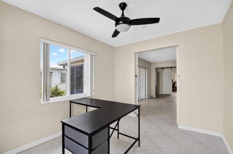 2116 SW 22nd Court, Boynton Beach FL - photo 14 of 57