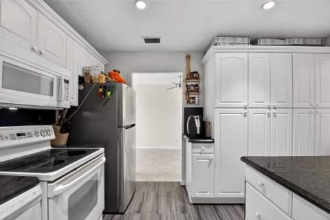 2116 SW 22nd Court, Boynton Beach FL - photo 24 of 57