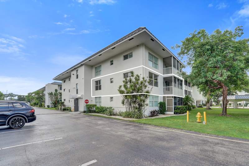 2 bedroom Condominium at 4025 N Federal Highway #228B, Kings Park Garden Apts Condo, Oakland Park — photo 4