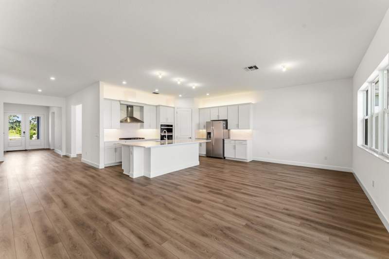 4 bedroom Single Family Residence at 14555 SW Sarilla Boulevard, Seville 6B Phase 1, Port St. Lucie — photo 3