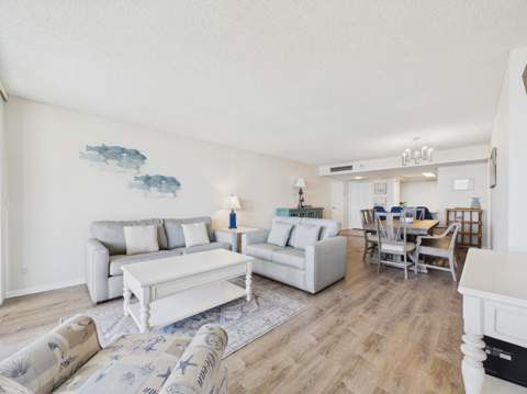 2400 Presidential Way #704, West Palm Beach FL - photo 7 of 35