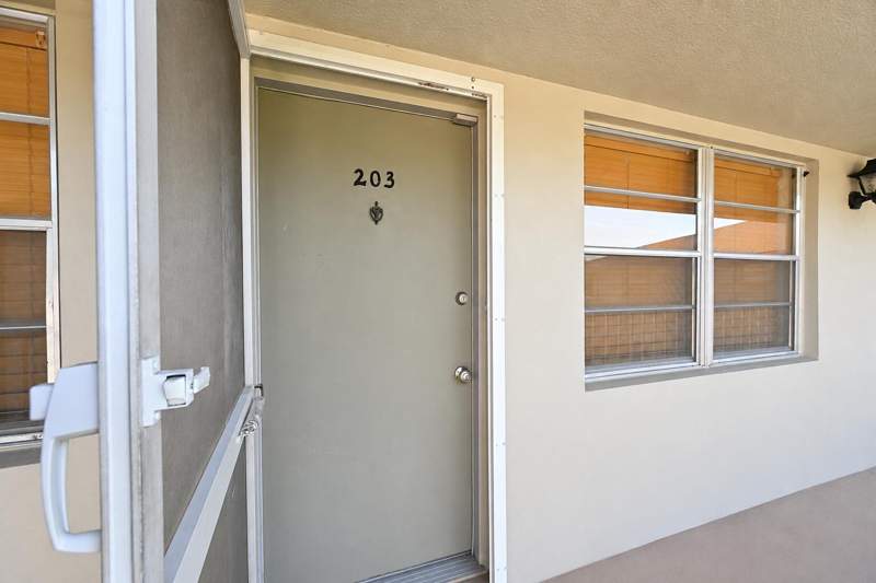 1 bedroom Condominium at 27 Lake Vista Trail #203, Vista St Lucie Buildings 9 Thru 20, Port St. Lucie — photo 2