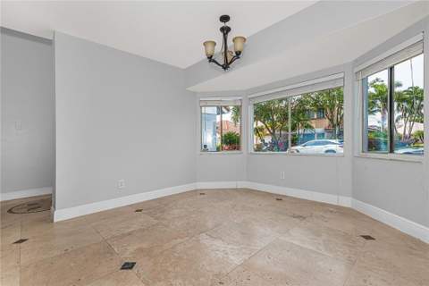 11551 SW 11th Street, Pembroke Pines FL - photo 13 of 34