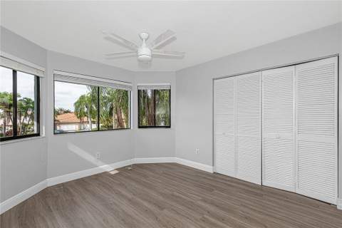 11551 SW 11th Street, Pembroke Pines FL - photo 23 of 34