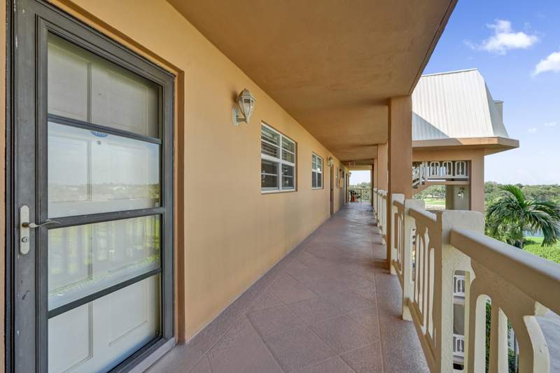 2 bedroom Condominium at 308 Golfview Road #406, Waterway West Condos, North Palm Beach — photo 4