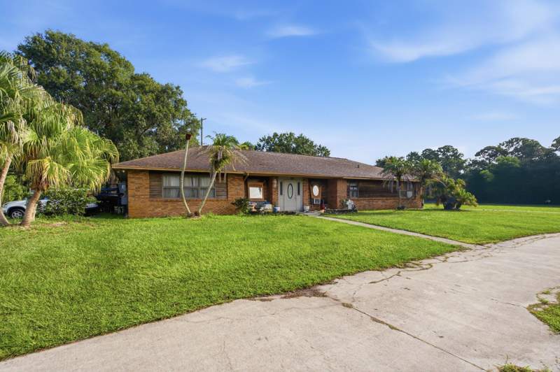 3 bedroom Single Family Residence at 1600 Tilton Road, St Lucie Gardens Subdivision, Port St. Lucie — photo 5
