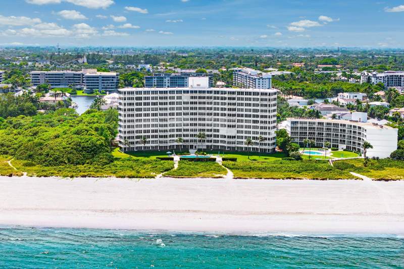 1 bedroom Condominium at 1225 S Ocean Boulevard #404, Banyan House Condo, Delray Beach — photo 2