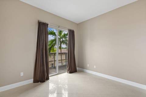 2617 NE 14th Avenue #109, Wilton Manors FL - photo 23 of 48