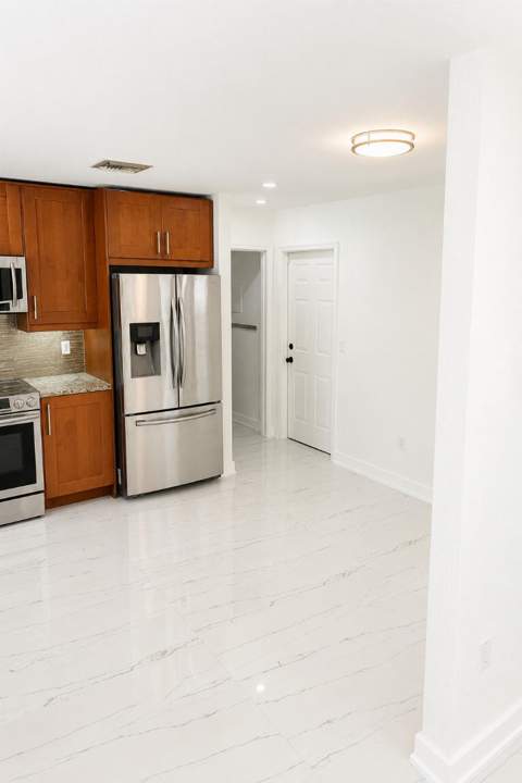 300 NW 17th Avenue, Pompano Beach FL - photo 6 of 23