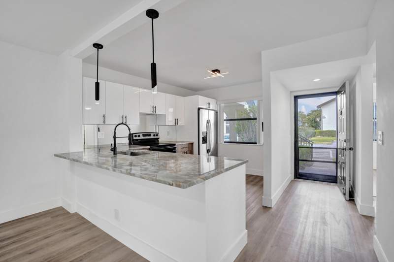 3 bedroom Condominium at 7674 Tahiti Lane #101, Lucerne Pointe One,Two,Three Four,Seven,Eight,Nine, Lake Worth — photo 4