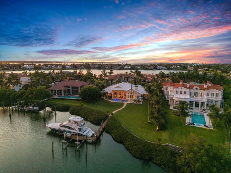 3 bedroom Single Family Residence at 6854 SE Isle Way, Sailfish Point, Stuart — photo 2