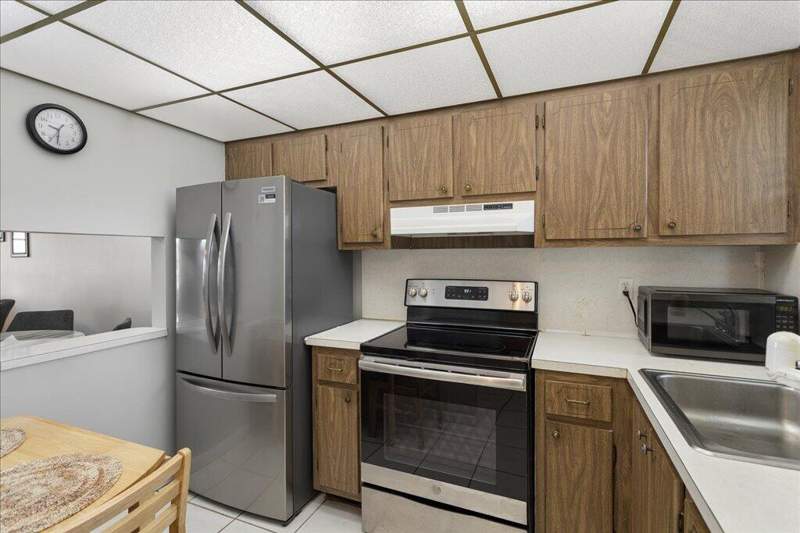 2 bedroom Condominium at 8510 Sunrise Lakes Boulevard #301, Sunrise Lakes, Sunrise — photo 5