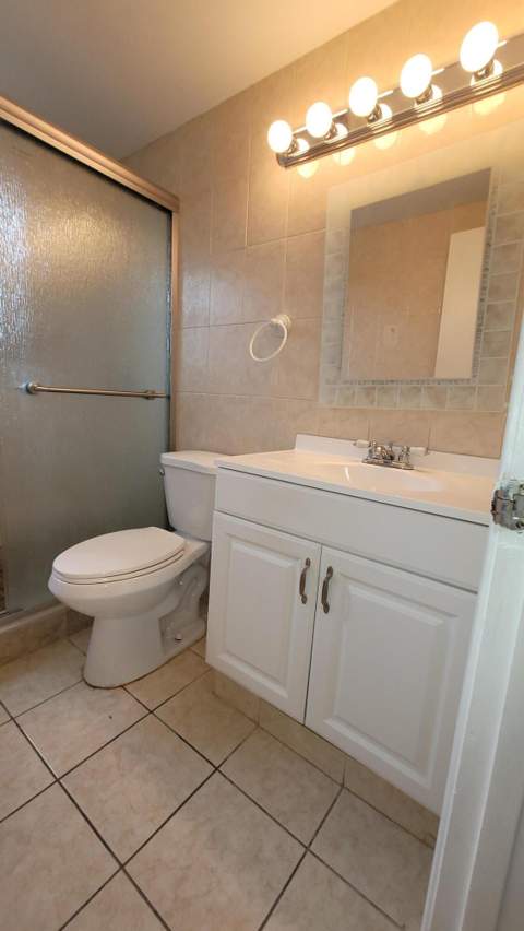 208 Easthampton I, West Palm Beach FL - photo 10 of 49