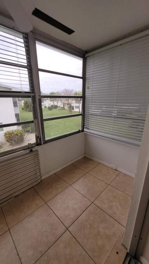 208 Easthampton I, West Palm Beach FL - photo 23 of 49