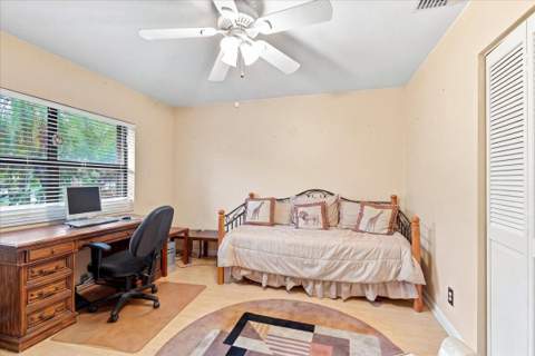 9843 NW 75th Court, Tamarac FL - photo 7 of 26
