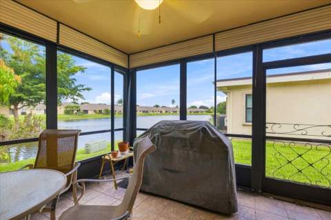 9843 NW 75th Court, Tamarac FL - photo 8 of 26