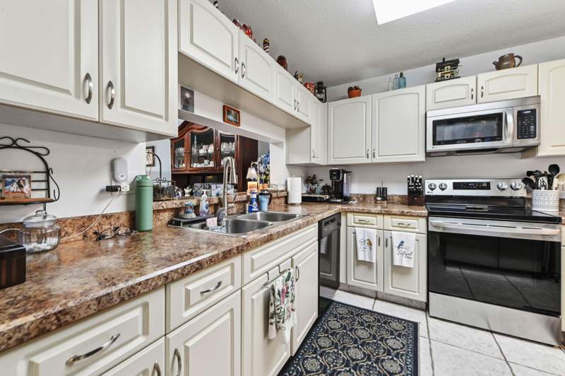 2 bedroom Condominium at 4725 Lucerne Lakes Boulevard #202, Fairway Club Condo, Lake Worth — photo 5
