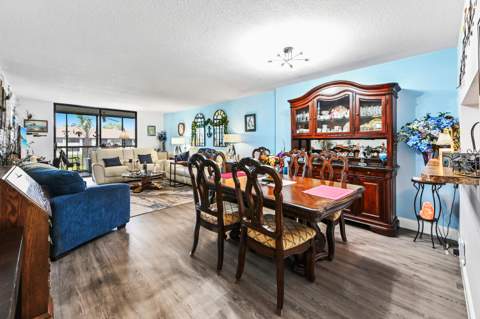 4725 Lucerne Lakes Boulevard #202, Lake Worth FL - photo 9 of 29