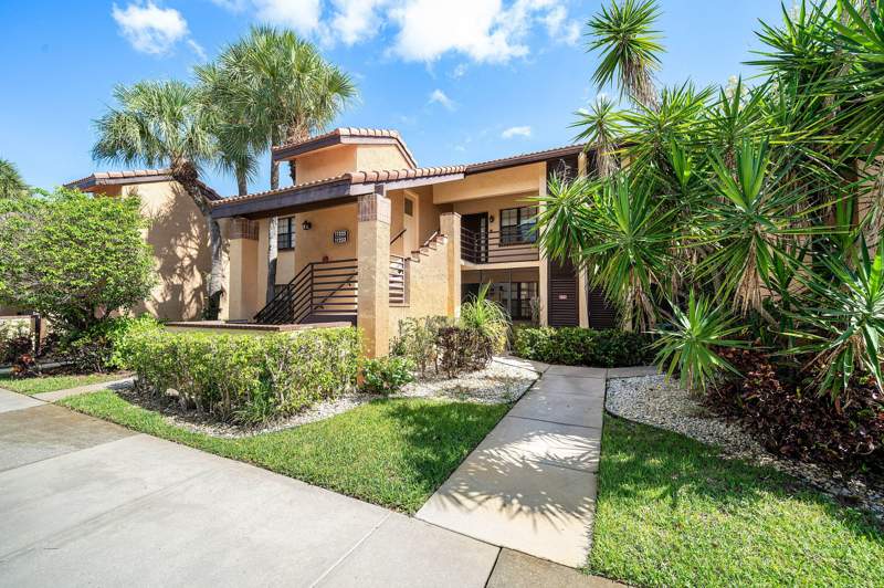 2 bedroom Condominium at 11223 Aspen Glen Drive, Aspen Glen, Boynton Beach — photo 3