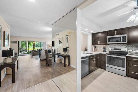 11223 Aspen Glen Drive, Boynton Beach FL - photo 6 of 43