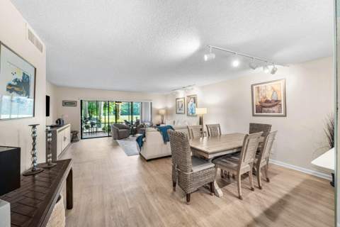 11223 Aspen Glen Drive, Boynton Beach FL - photo 10 of 43