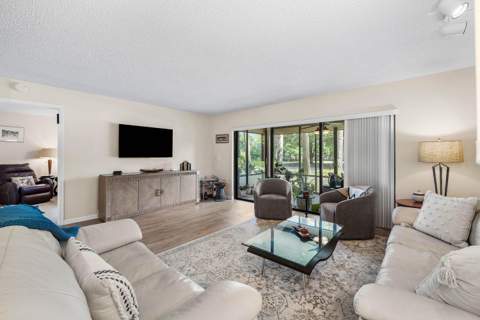 11223 Aspen Glen Drive, Boynton Beach FL - photo 13 of 43