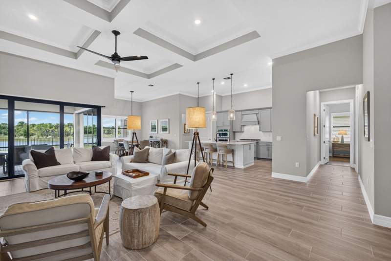 4 bedroom Single Family Residence at 9223 Balsamo Drive, Ancient Tree, Palm Beach Gardens — photo 2