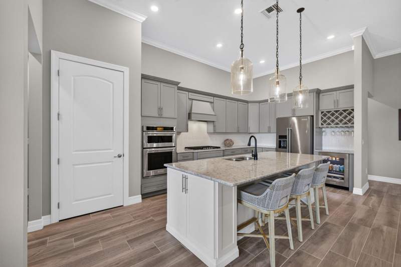 4 bedroom Single Family Residence at 9223 Balsamo Drive, Ancient Tree, Palm Beach Gardens — photo 3