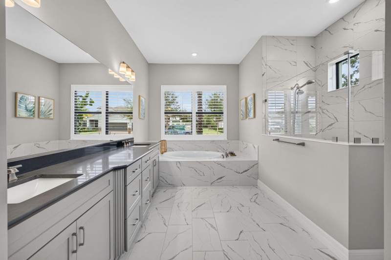 4 bedroom Single Family Residence at 9223 Balsamo Drive, Ancient Tree, Palm Beach Gardens — photo 4