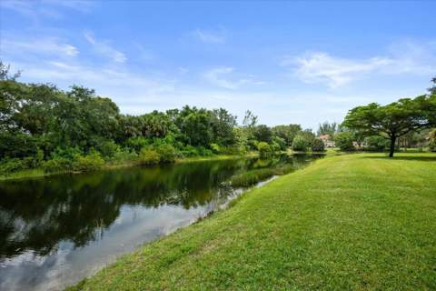 206 Lake Susan Lane, West Palm Beach FL - photo 13 of 14