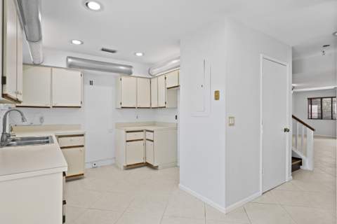 6151 Riverwalk Lane #Unit 8, Jupiter FL - photo 11 of 30