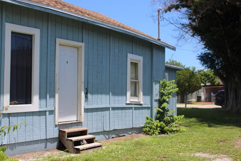 2 bedroom Single Family Residence at 1609 N 14th Street, Irene Plaza, Fort Pierce — photo 3