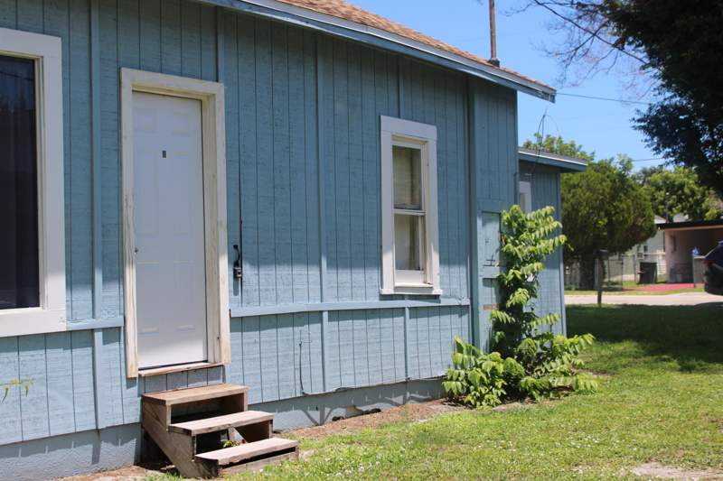 2 bedroom Single Family Residence at 1609 N 14th Street, Irene Plaza, Fort Pierce — photo 4