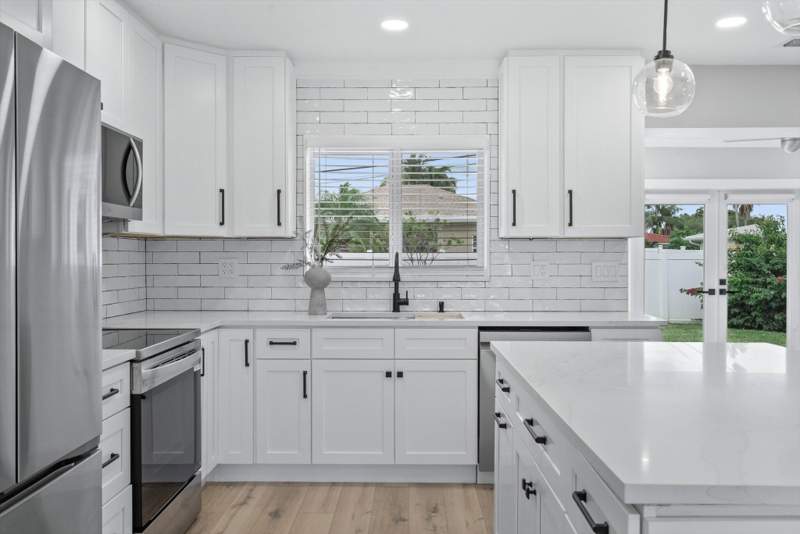 3 bedroom Single Family Residence at 2775 NE 5th Avenue, Boca Woods, Boca Raton — photo 4