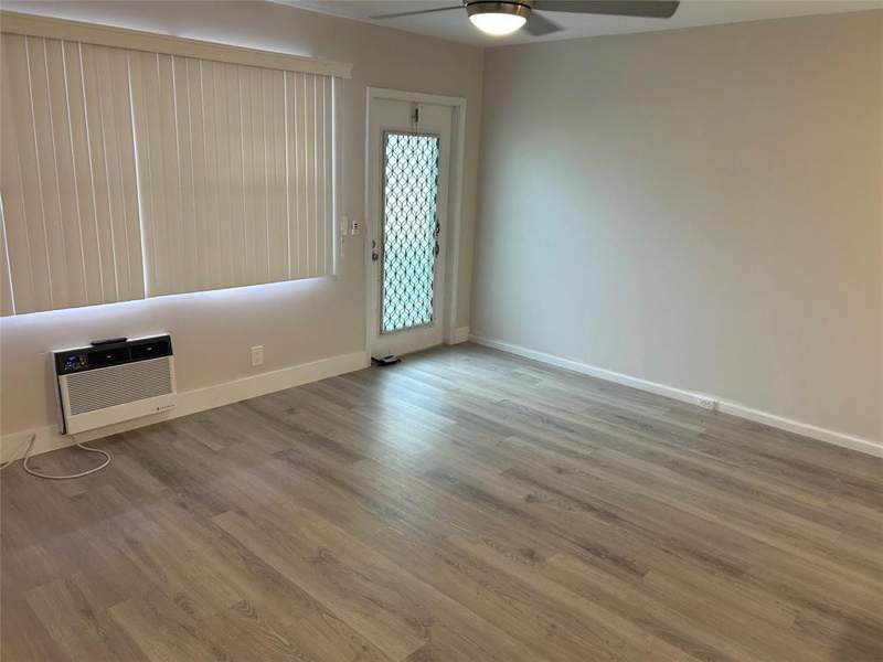 1 bedroom Condominium at 423 Markham T #423, Markham T Condo, Deerfield Beach — photo 5